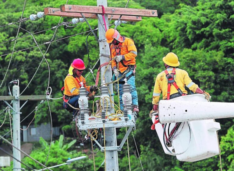 Los hondureños buscan soluciones sostenibles ante el aumento de la tarifa energética en el país