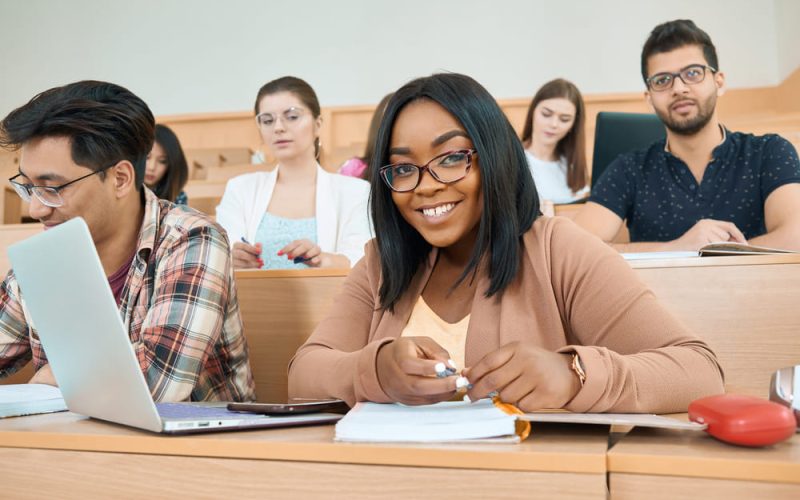 Formación en sistemas informáticos en Chitré, Panamá y mercado TI